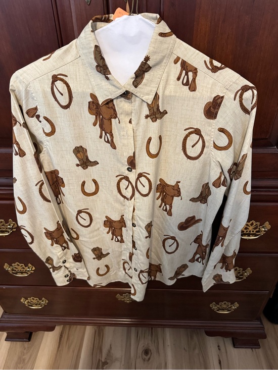 Ariat Tops - Ariat Beige Western Print Button-Up Blouse
